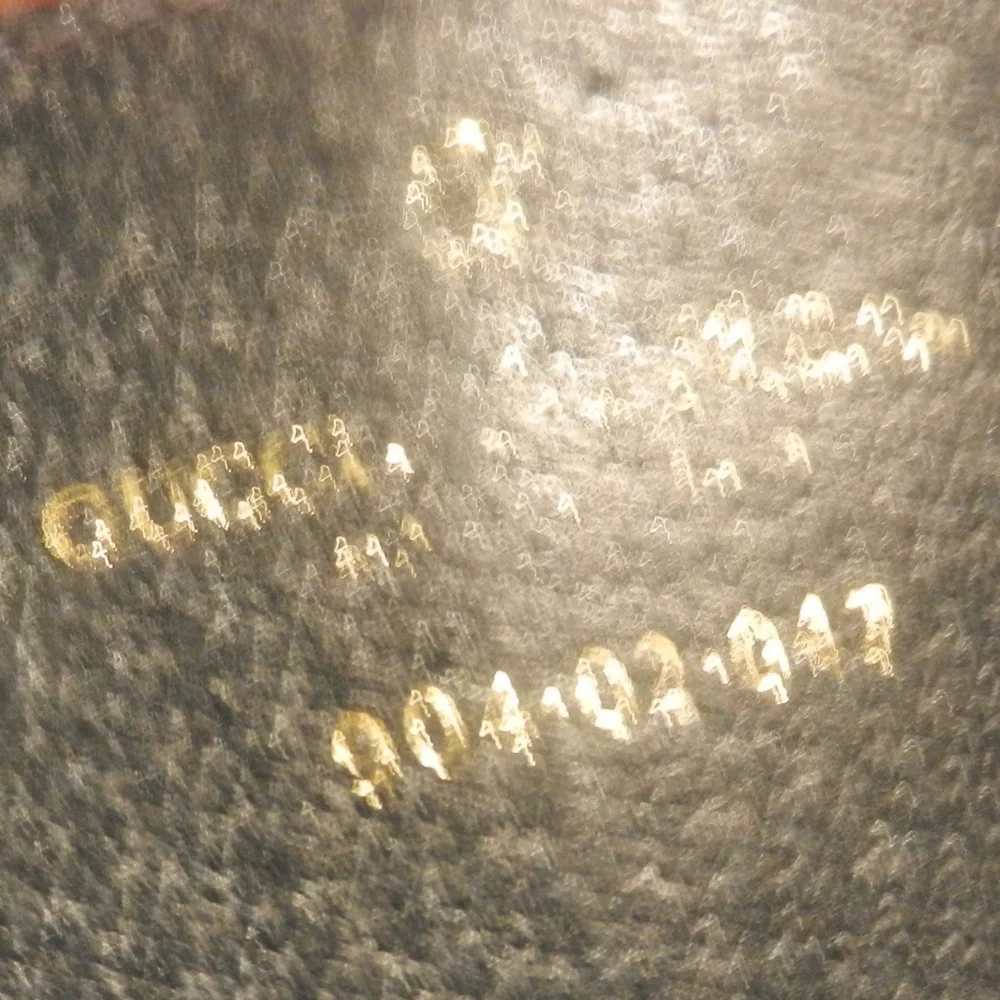 Gucci VTG collectible crossbody purse cream navy logo canvas curved shoulder bag - Picture 6 of 6